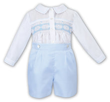 Load image into Gallery viewer, Sarah Louise boys blue smocking set.
