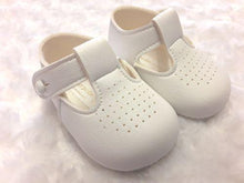 Load image into Gallery viewer, Baby shoes - Ctwinkles