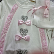 Load image into Gallery viewer, Heart/bow Babygro &amp; hat
