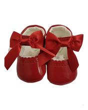 Load image into Gallery viewer, Red baby shoes
