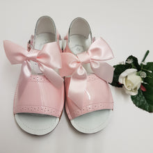 Load image into Gallery viewer, Pink bow sandles
