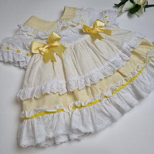 Lemon/white frilly dress