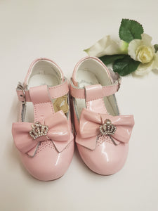 Pink crown shoes