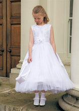 Load image into Gallery viewer, Elle Holy communion dress 7 year

