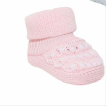 Load image into Gallery viewer, Knit baby booties
