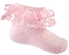 Load image into Gallery viewer, Frilly lace socks
