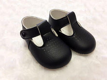 Load image into Gallery viewer, Baby shoes - Ctwinkles
