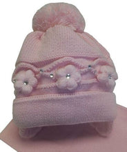 Load image into Gallery viewer, Pom pom ballerina hat &amp; scarf
