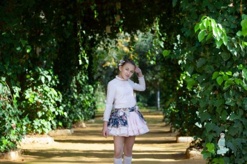 Dulce Nena spanish skirt and blouse.